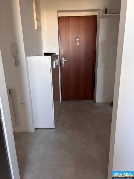 b5a9373f-df14-4d9d-b40c-1b1171bc5241 (002).JPG