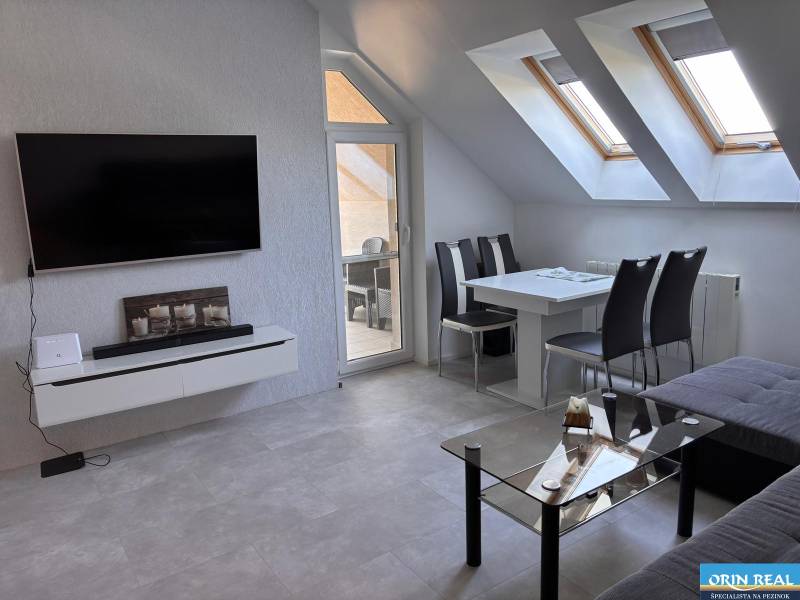 c2648359-e9c7-42b0-9551-1a9fe86d41e8 (002).JPG