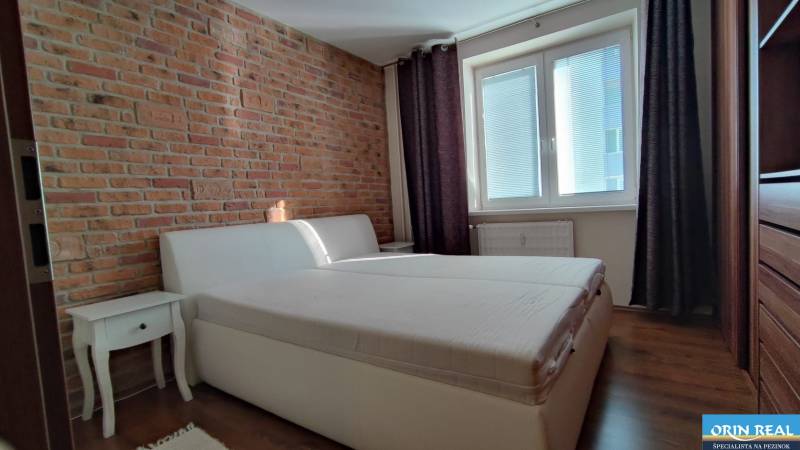 9d2686d8-5e9c-4450-a84c-cc32e253ea65 – kópia.JPG